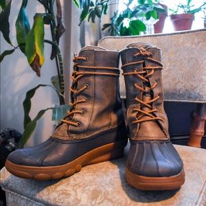 Women’s Sperry Duck Boots Size 9